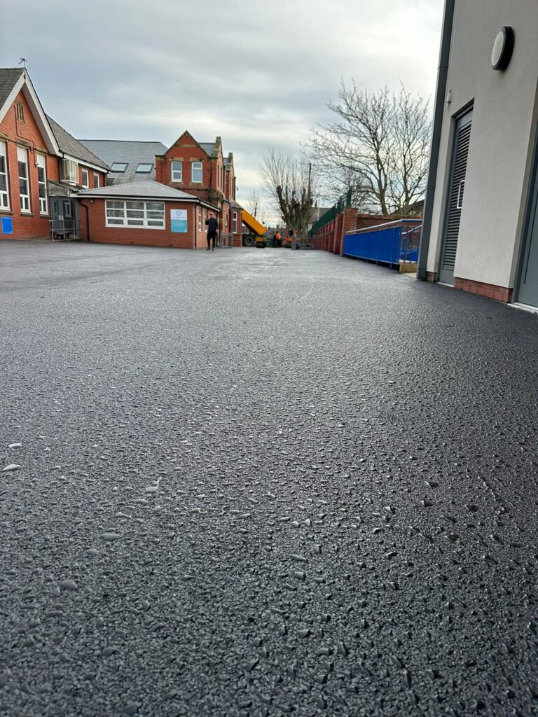 Find local Tarmac Contractors in Anfield